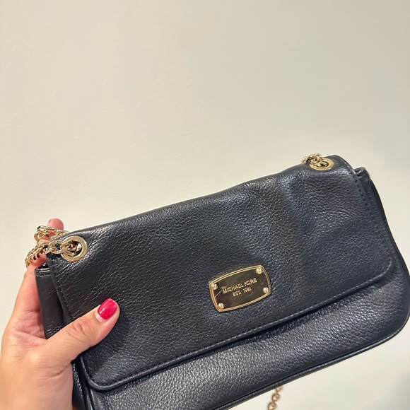 Michael Kors purse - Picture 4 of 4